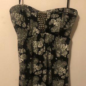 Torrid strapless top